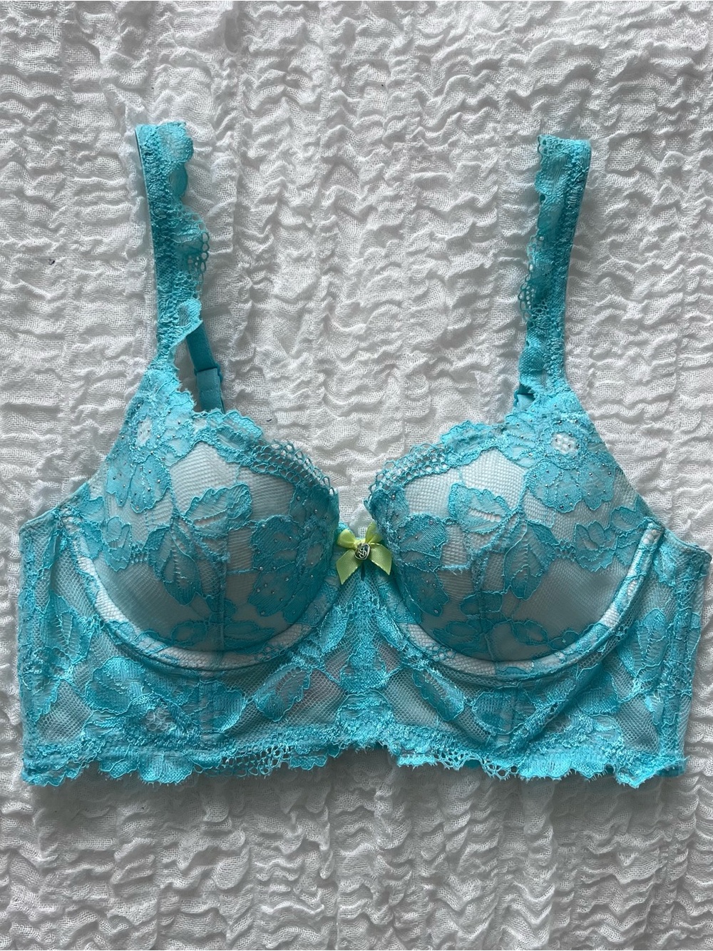 Victoria's Secret Body by Victoria Lined Demi Bra Mint Lace 34B, October 2013